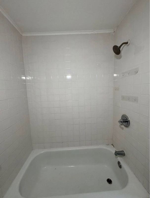 499 Amboy Ave #2B - Photo 4 of 6