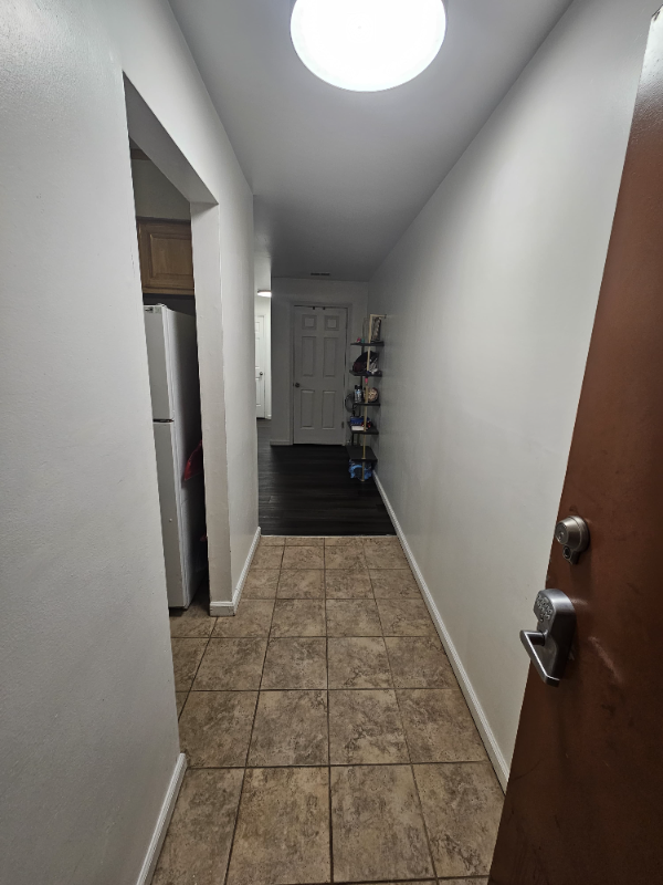 310 Kennedy Dr - Photo 5 of 6