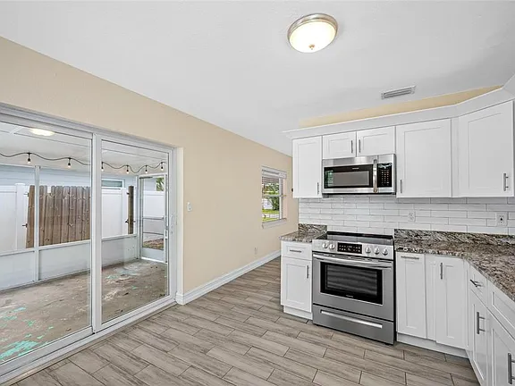 1113 53rd St S - Photo 5 of 10