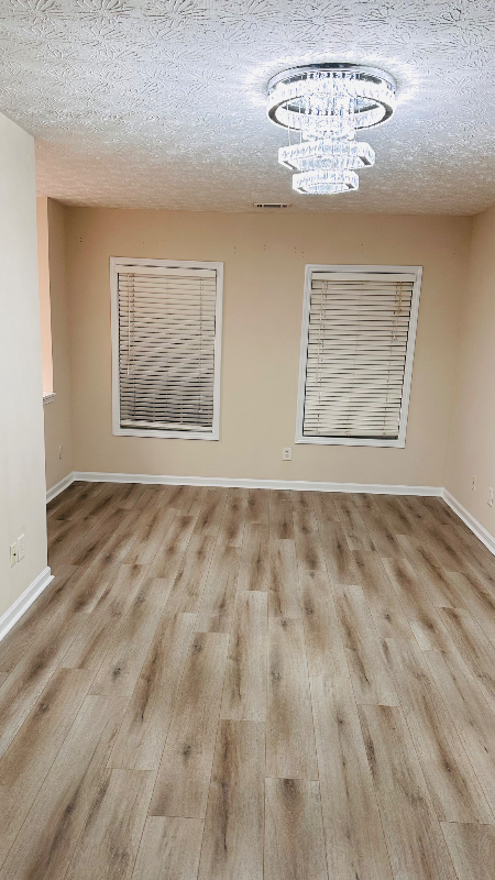 5961 Grovegate Ln - Photo 4 of 11