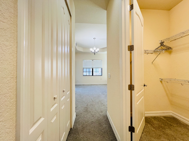 10441 Stapeley Dr - Photo 7 of 20