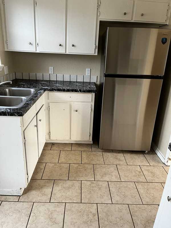 1801 Duncan Ave - Photo 5 of 20