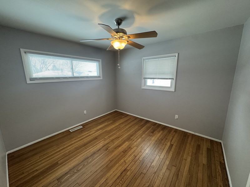 2698 Shrewsbury Rd - Photo 5 of 9