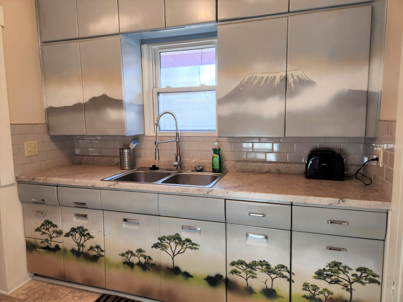 204 E 3rd Ave #5 - Photo 2 of 15