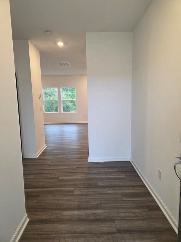 528 Venetian Dr - Photo 3 of 15