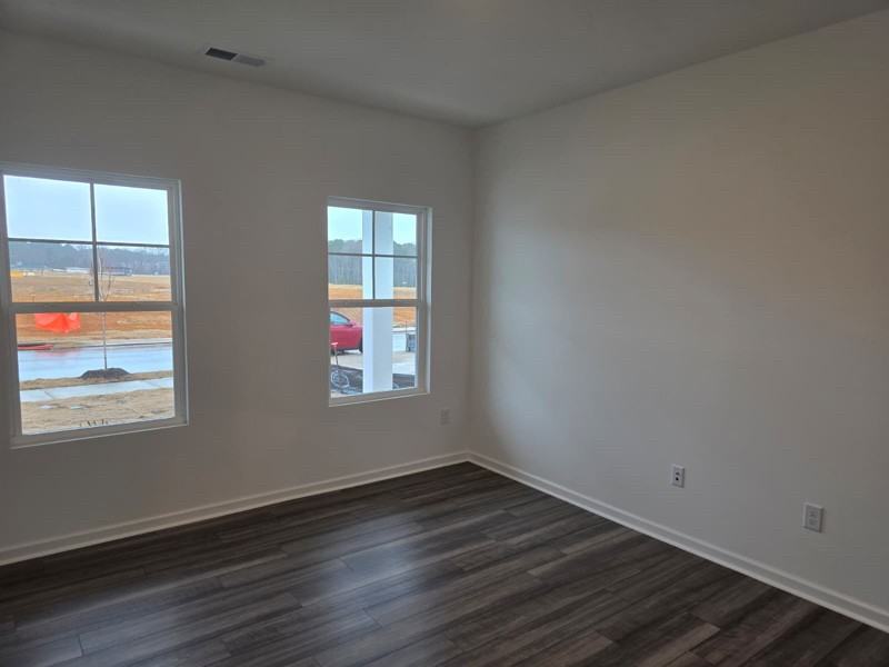 528 Venetian Dr - Photo 5 of 15