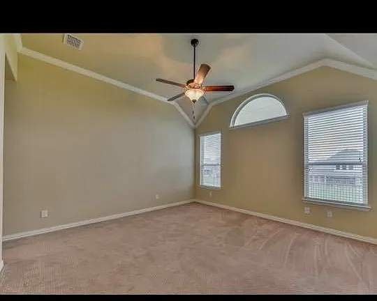 9768 Corinth Ln - Photo 7 of 9