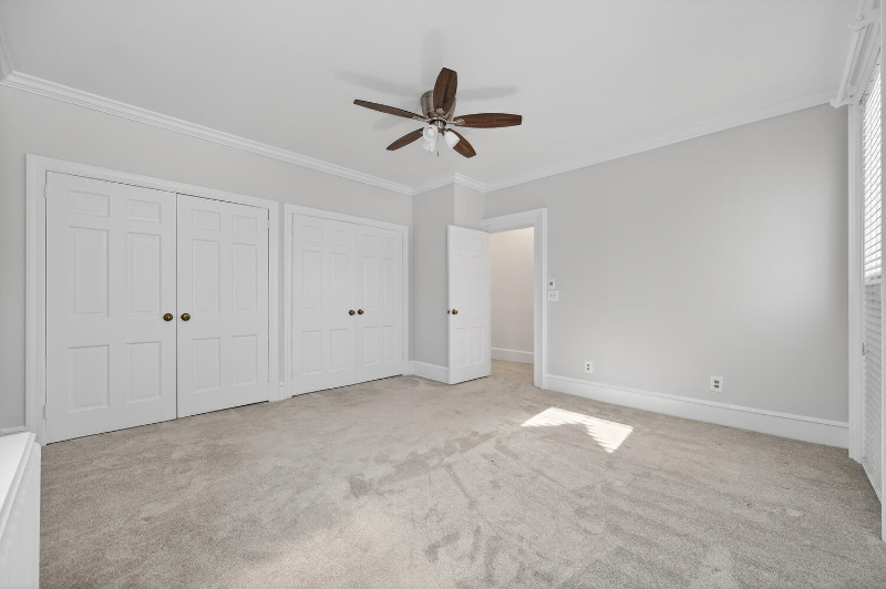 333 Park Ave - Photo 5 of 13