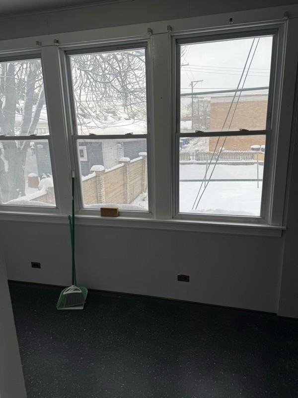 3344 S Wood St #1 - Photo 4 of 10