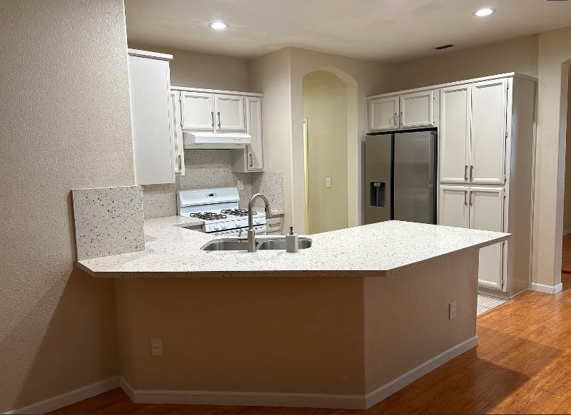 9209 Silverdale Ct - Photo 2 of 2