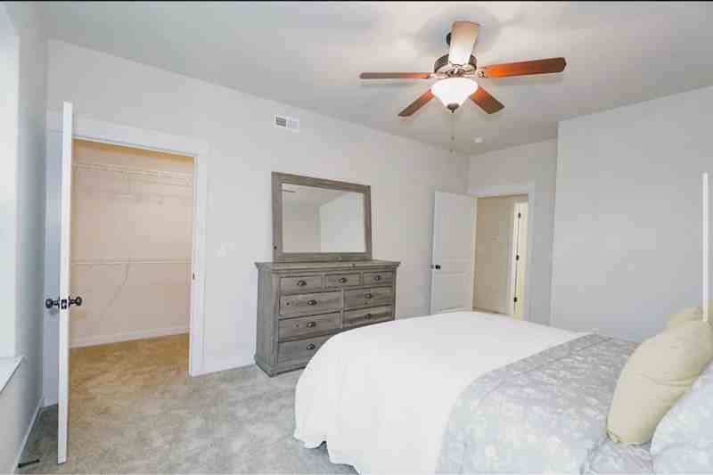 3602 Dandy Dr - Photo 4 of 9