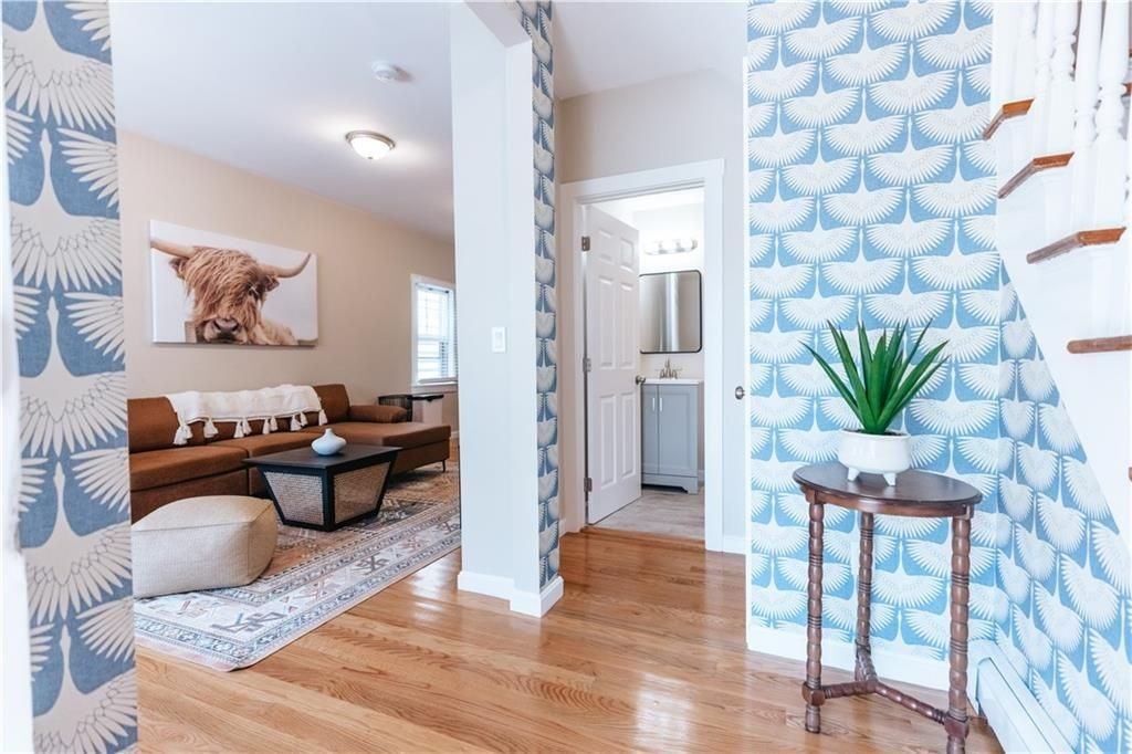 28 Dixon St - Photo 5 of 40