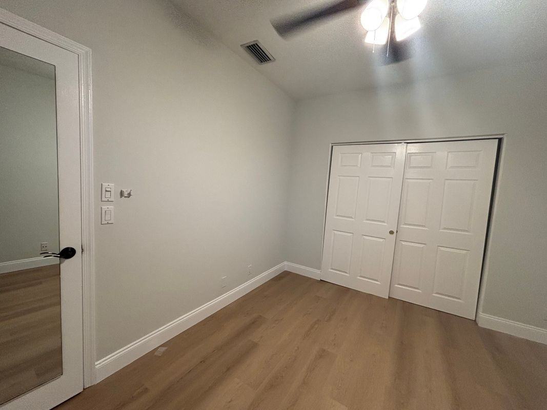 5049 Encinitas Dr - Photo 6 of 41