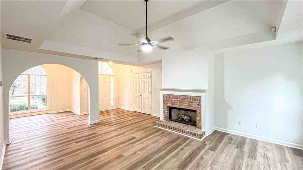 479 Crosshaven Way - Photo 5 of 23