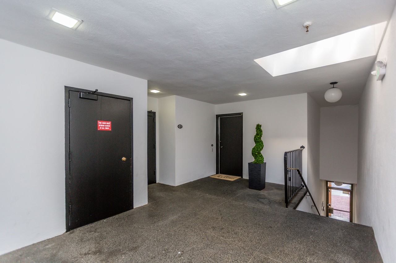 630 Grand View - Photo 3 of 4