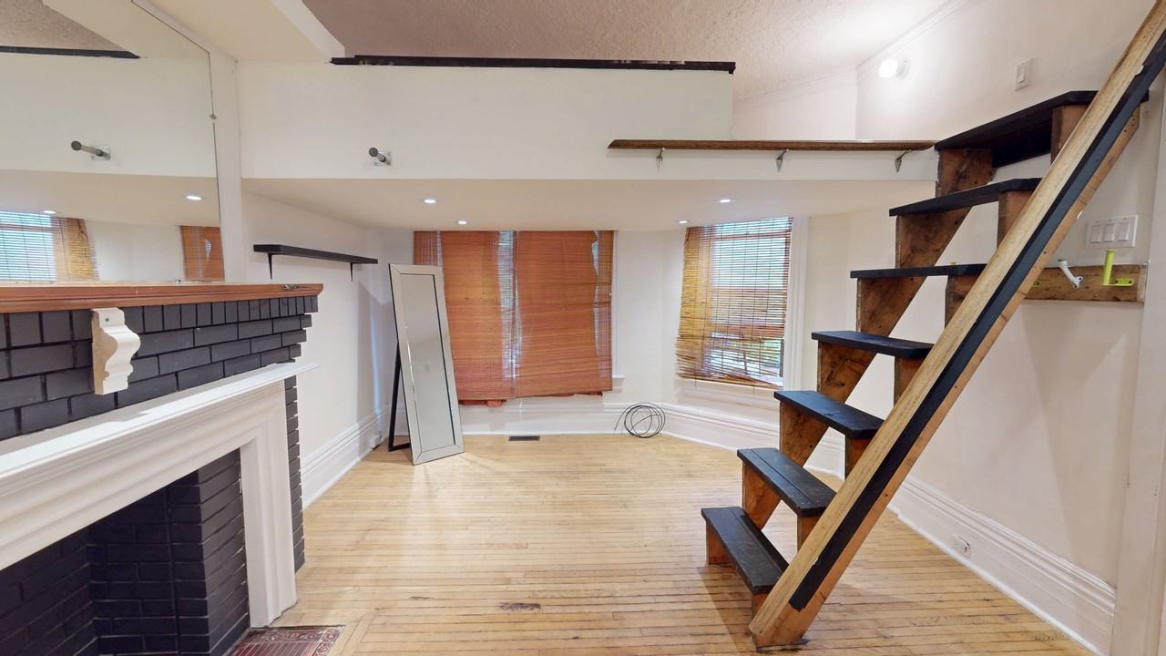 DOVERCOURT RD & COLLEGE ST - Photo 5 of 46