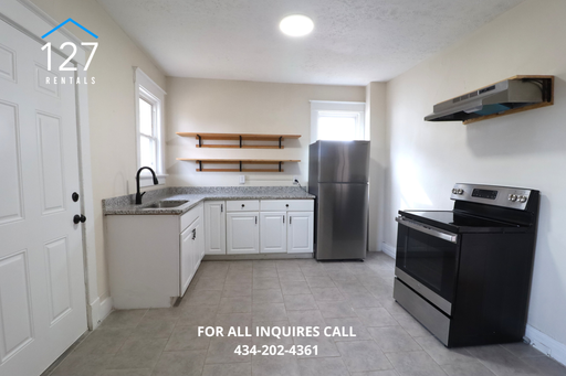 2244 Memorial Ave - Photo 4 of 12