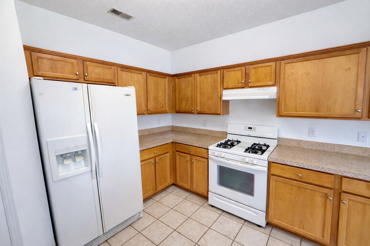 3813 Maribeau Woods Dr - Photo 4 of 23