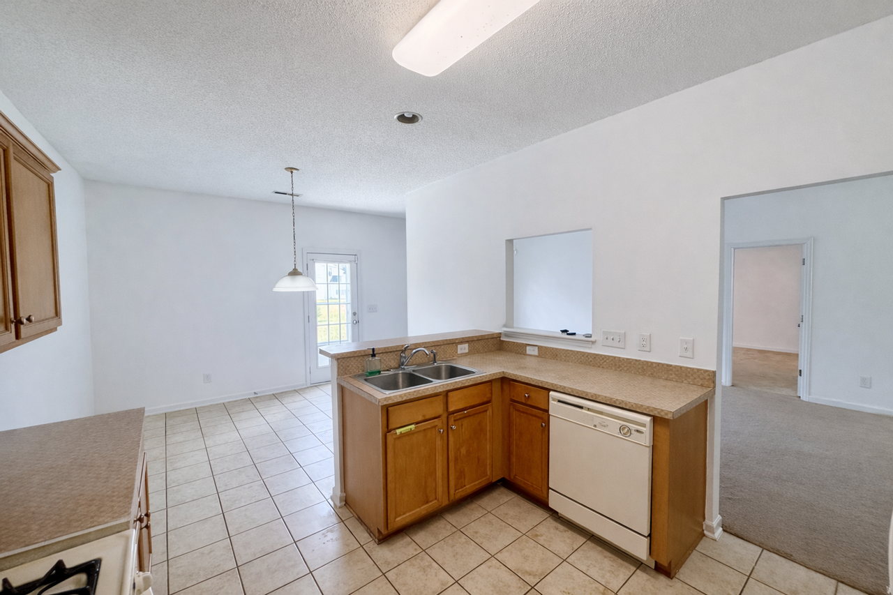 3813 Maribeau Woods Dr - Photo 5 of 23