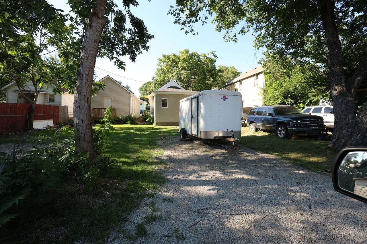 619 Kiowa St #1 - Photo 3 of 10