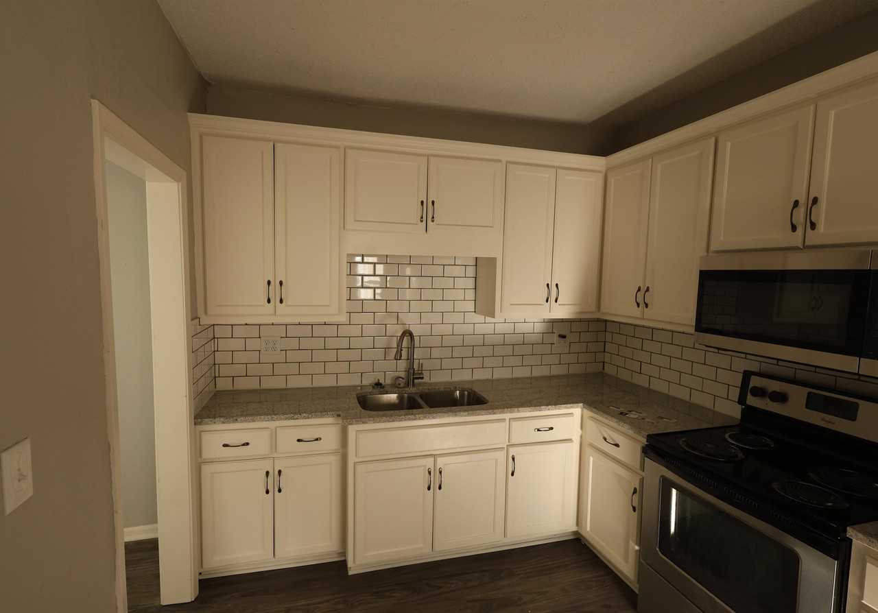 619 Kiowa St #1 - Photo 5 of 10