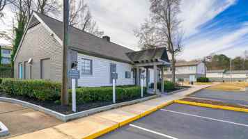 featured image of 2800 Camp Creek Pkwy