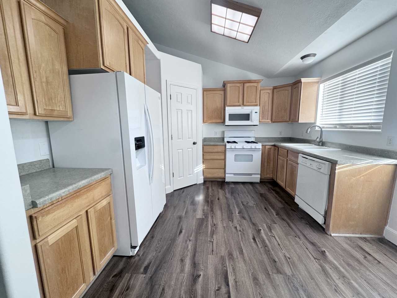 1312 E 1240 S #1 - Photo 5 of 23