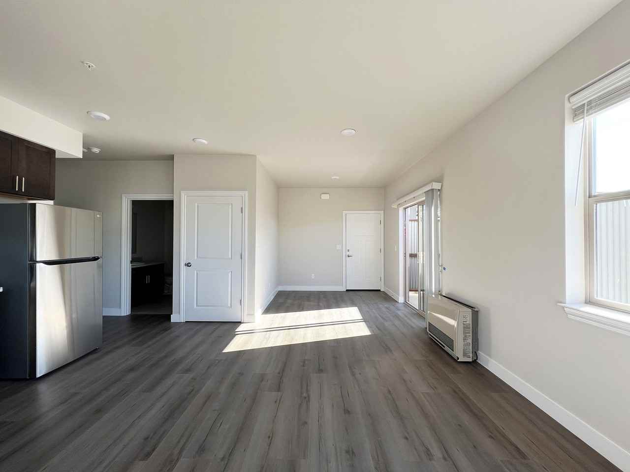 3041 Smith Ln - Photo 3 of 14