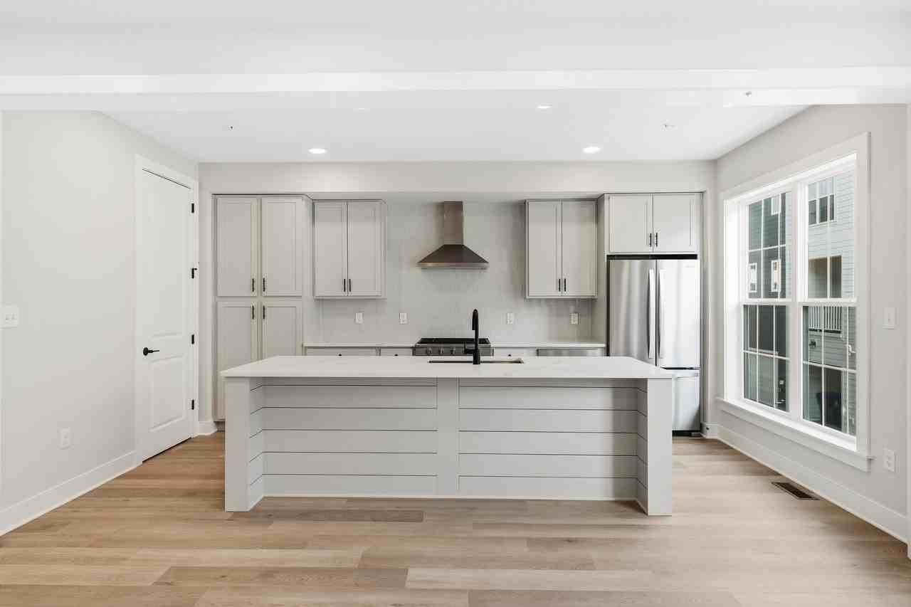 419 Ramsgate Rd #419 - Photo 7 of 19