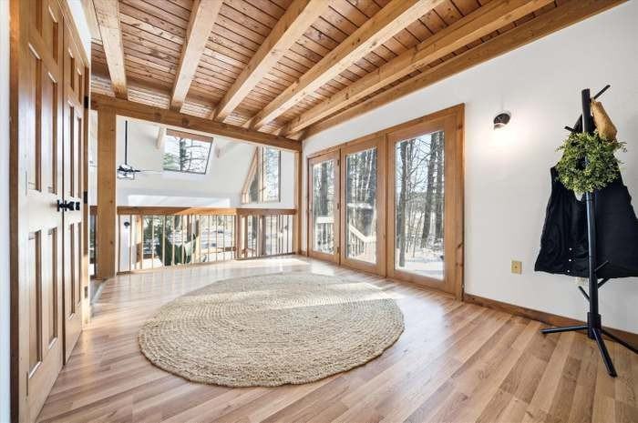 105 Middle Rd #NA - Photo 5 of 39