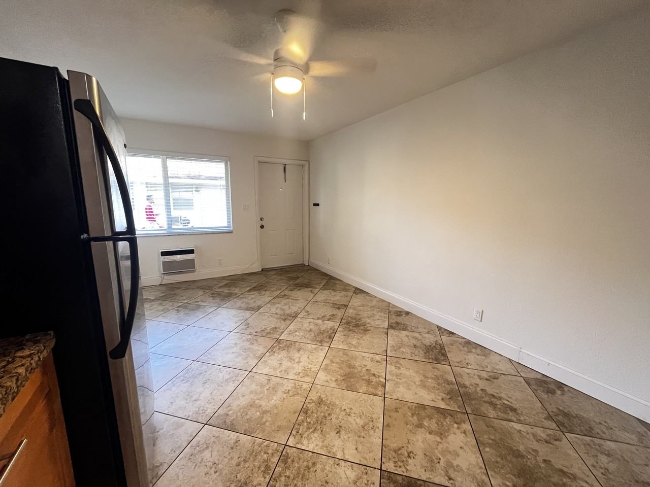 1760 Sw 21st Ct #C - Photo 5 of 5