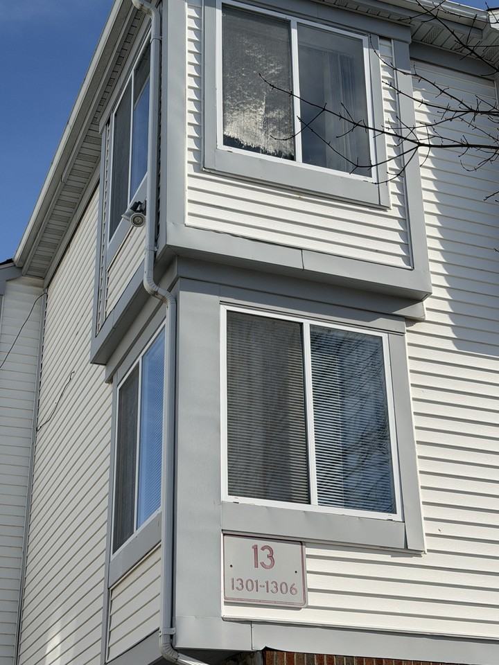 1301 Sabrina Ln #1301 - Photo 5 of 10