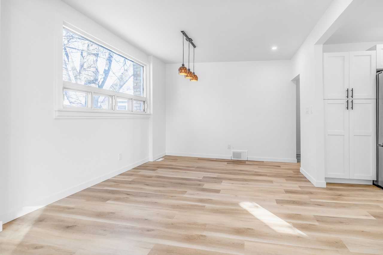 1819 Assiniboine Avenue - Photo 5 of 24