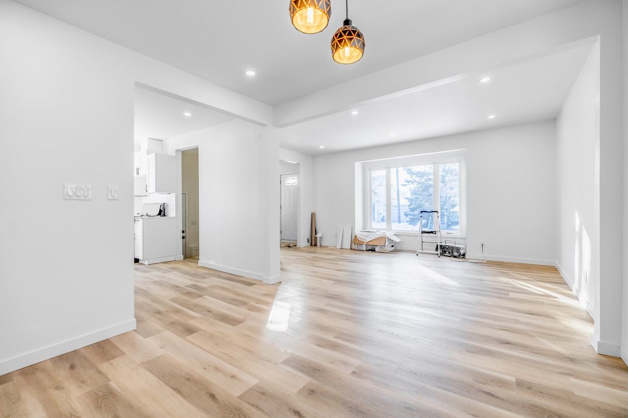 1819 Assiniboine Avenue - Photo 7 of 24