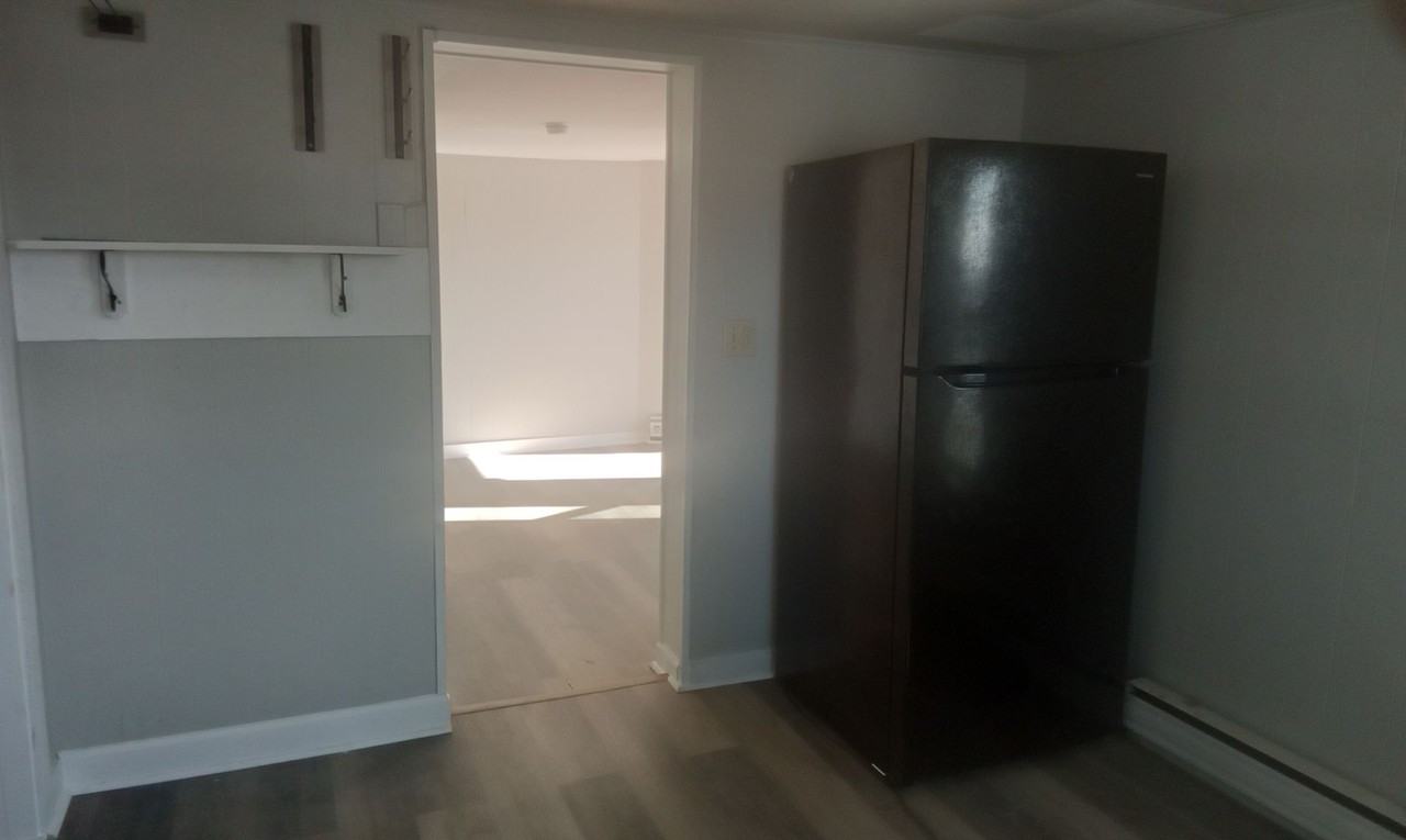 127 Schoolhouse Rd - Photo 7 of 27