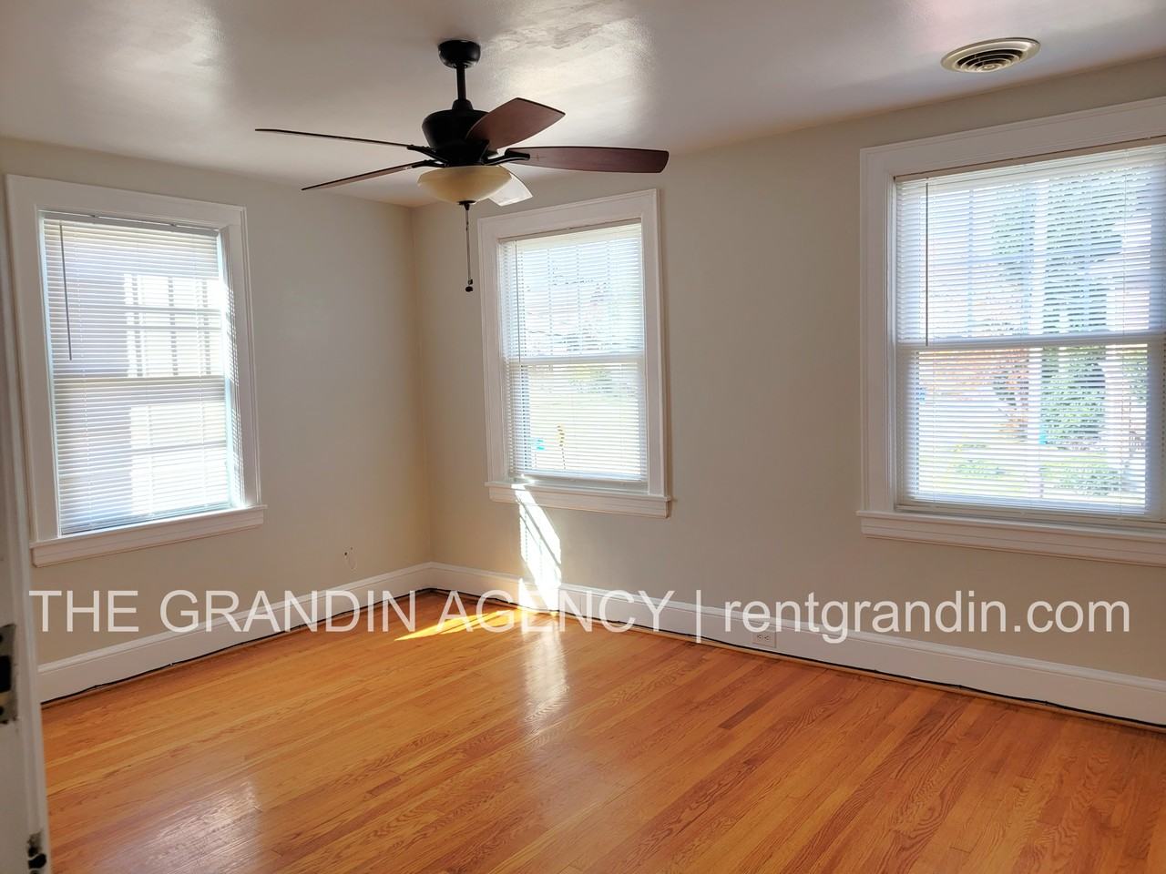 2803 Burton Ave Nw #2 - Photo 3 of 13