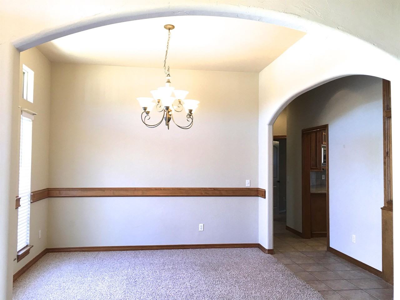 813 W Windmill Ct #1 - Photo 4 of 10