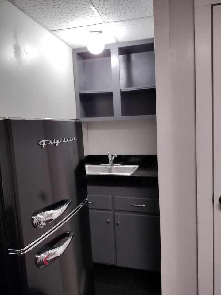11675 Northland Dr Ne #6 - Photo 5 of 16