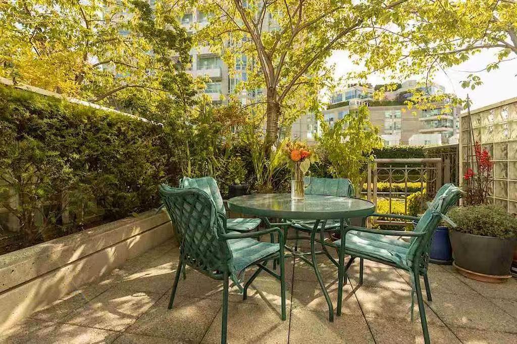 888 Beach Avenue #t23 - Photo 3 of 15