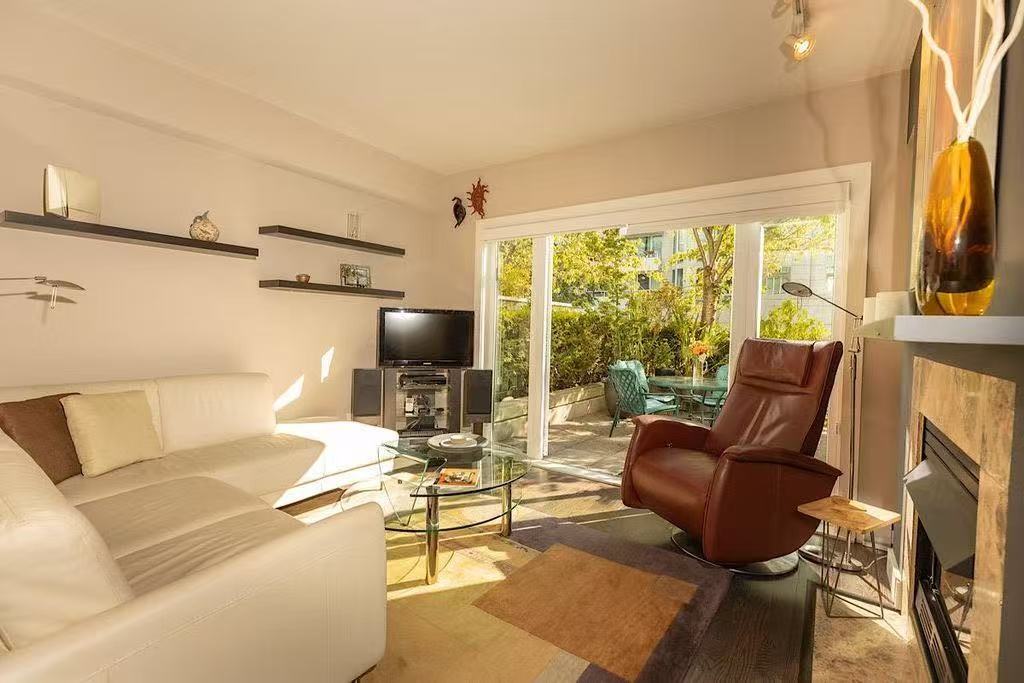 888 Beach Avenue #t23 - Photo 5 of 15