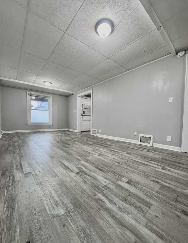 39 Aldrich Pl - Photo 2 of 15