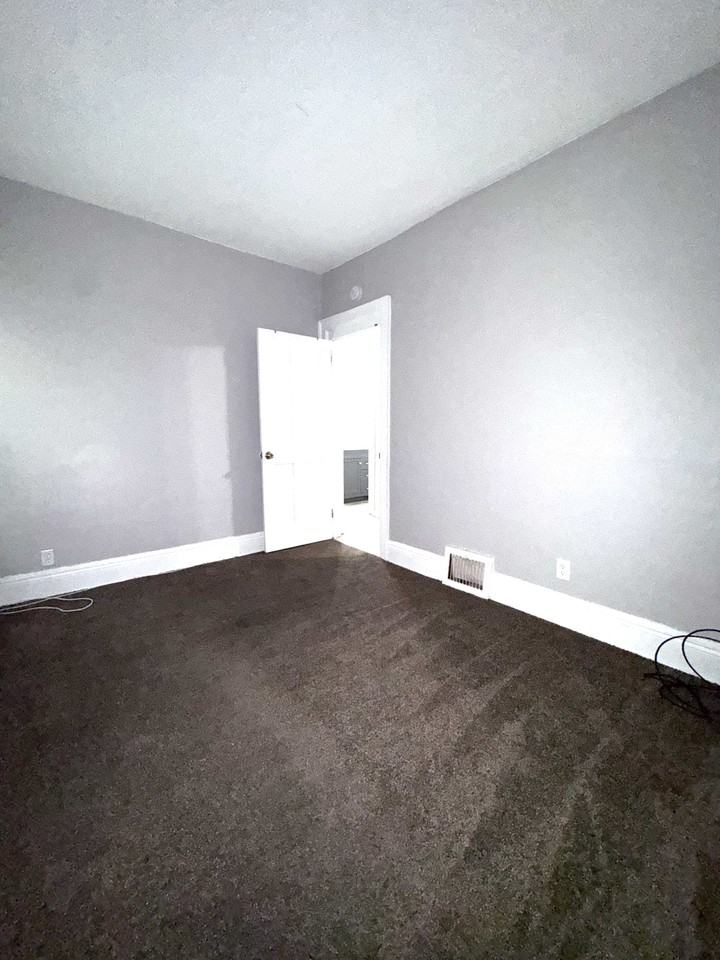 39 Aldrich Pl - Photo 7 of 15