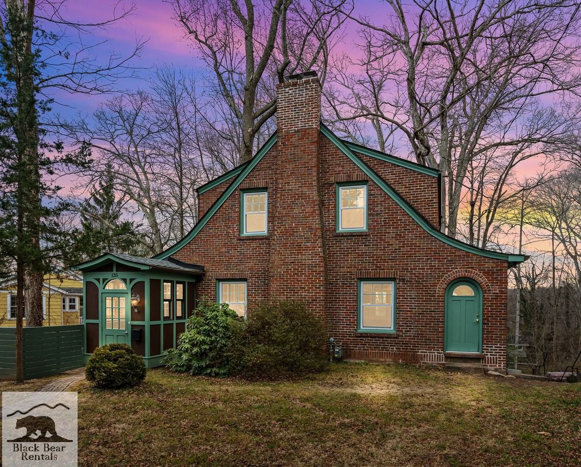 135 Tacoma Cir - Photo 2 of 42