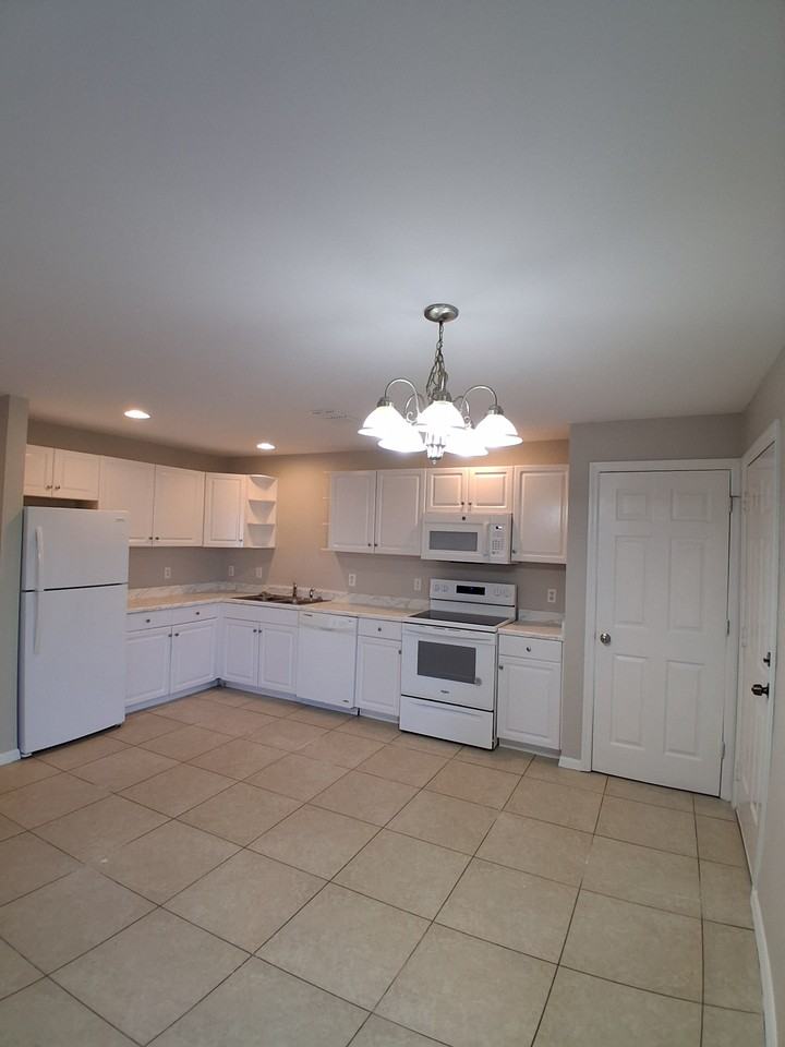 128 Pine Ln #128 - Photo 2 of 16