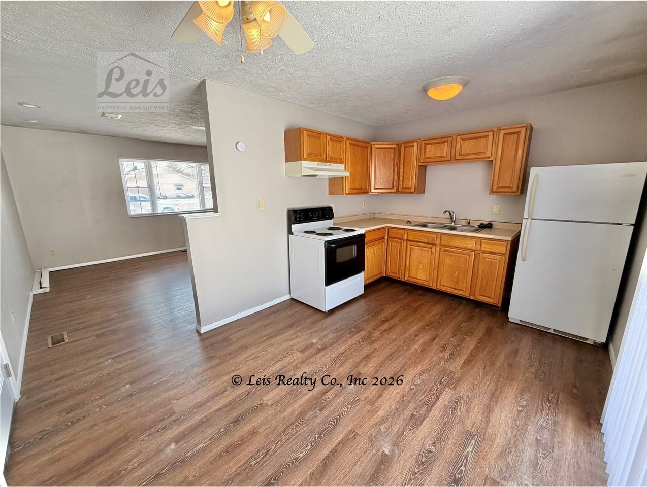 1112 Skylark Dr #1 - Photo 3 of 20