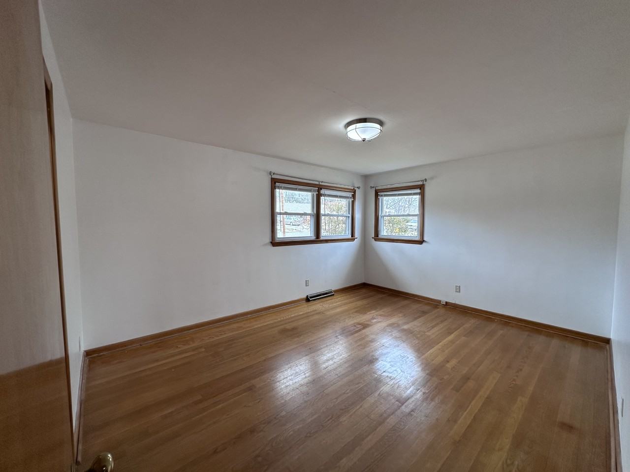 638 Oakland Dr #1 - Photo 4 of 31