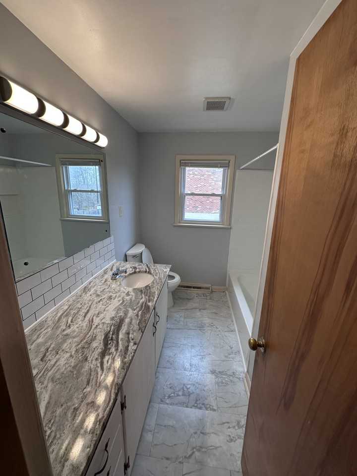 638 Oakland Dr #1 - Photo 7 of 31