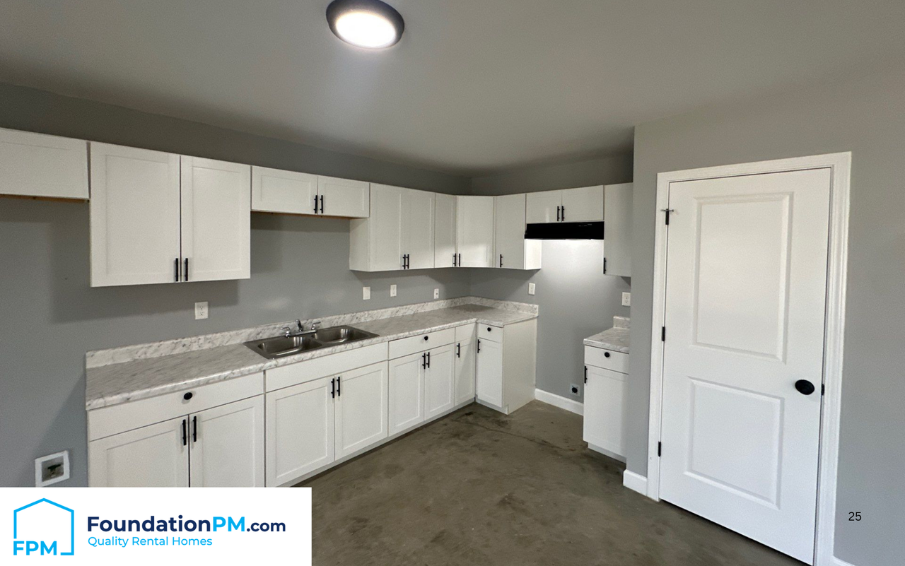 555 Monteagle Dr #1 - Photo 3 of 13