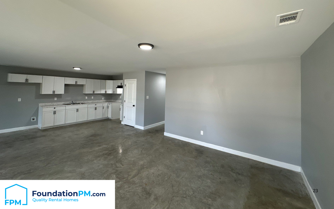 555 Monteagle Dr #1 - Photo 4 of 13