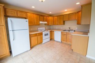 211 W Vine St - Photo 1 of 1